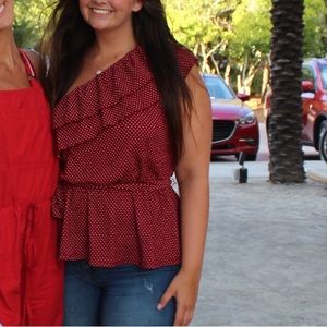 Maeve by Anthropologie one shoulder top! ❣️